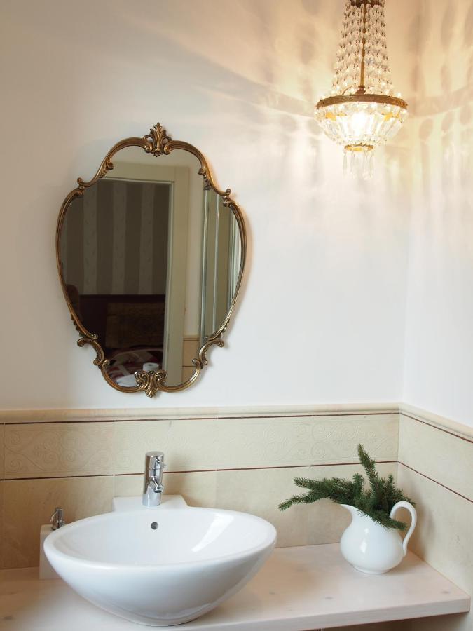 Casa Del Pittore Роверето Стая снимка